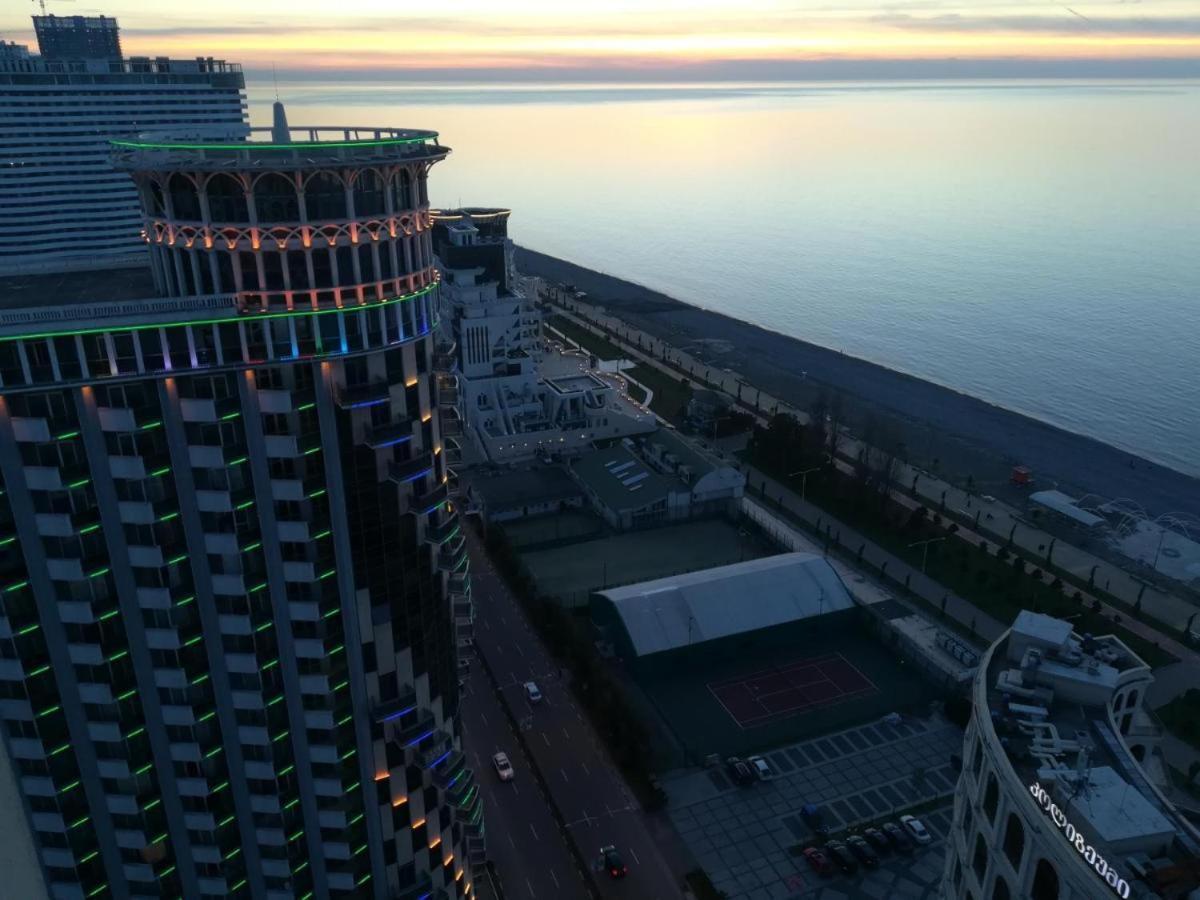 Apartment In Orbi Sea Tower Batumi Exterior foto